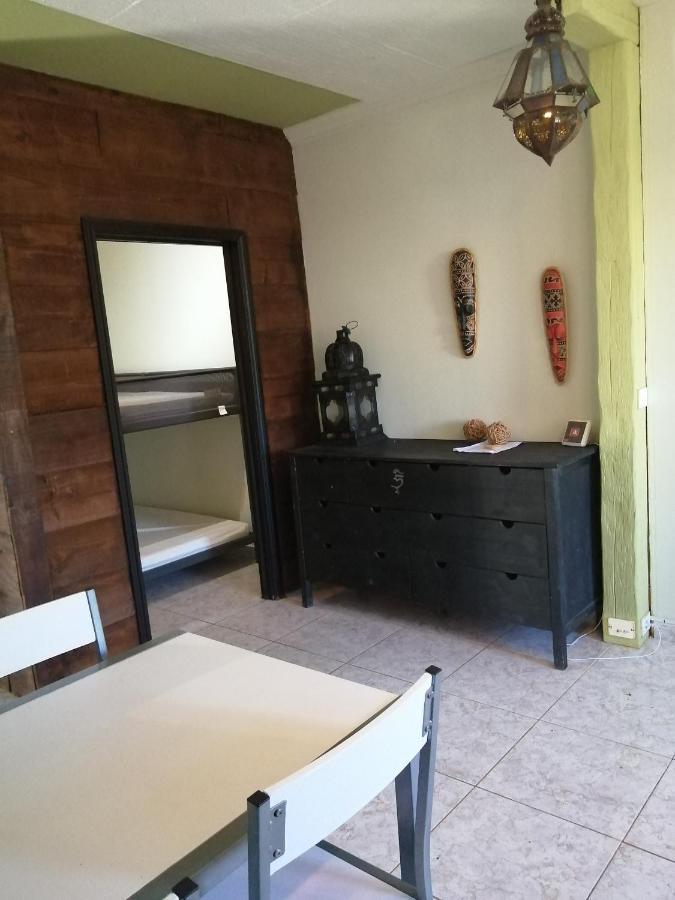 Primavera Appartement Tot 7 Personen Ideaal Voor Backpackers อาโรนา ภายนอก รูปภาพ