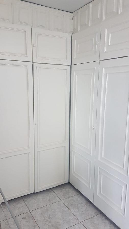 Primavera Appartement Tot 7 Personen Ideaal Voor Backpackers อาโรนา ภายนอก รูปภาพ