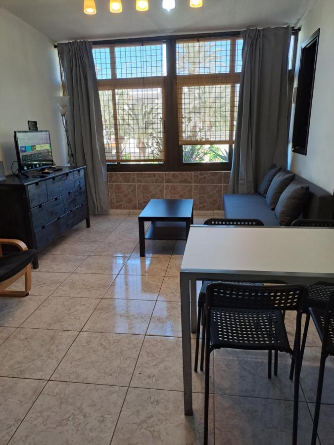Primavera Appartement Tot 7 Personen Ideaal Voor Backpackers อาโรนา ภายนอก รูปภาพ