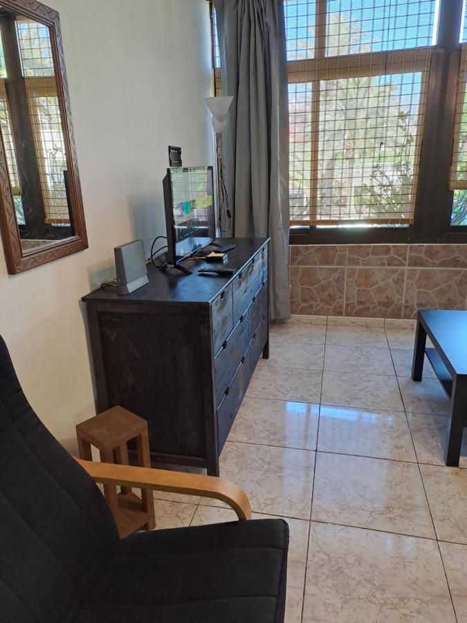 Primavera Appartement Tot 7 Personen Ideaal Voor Backpackers อาโรนา ภายนอก รูปภาพ