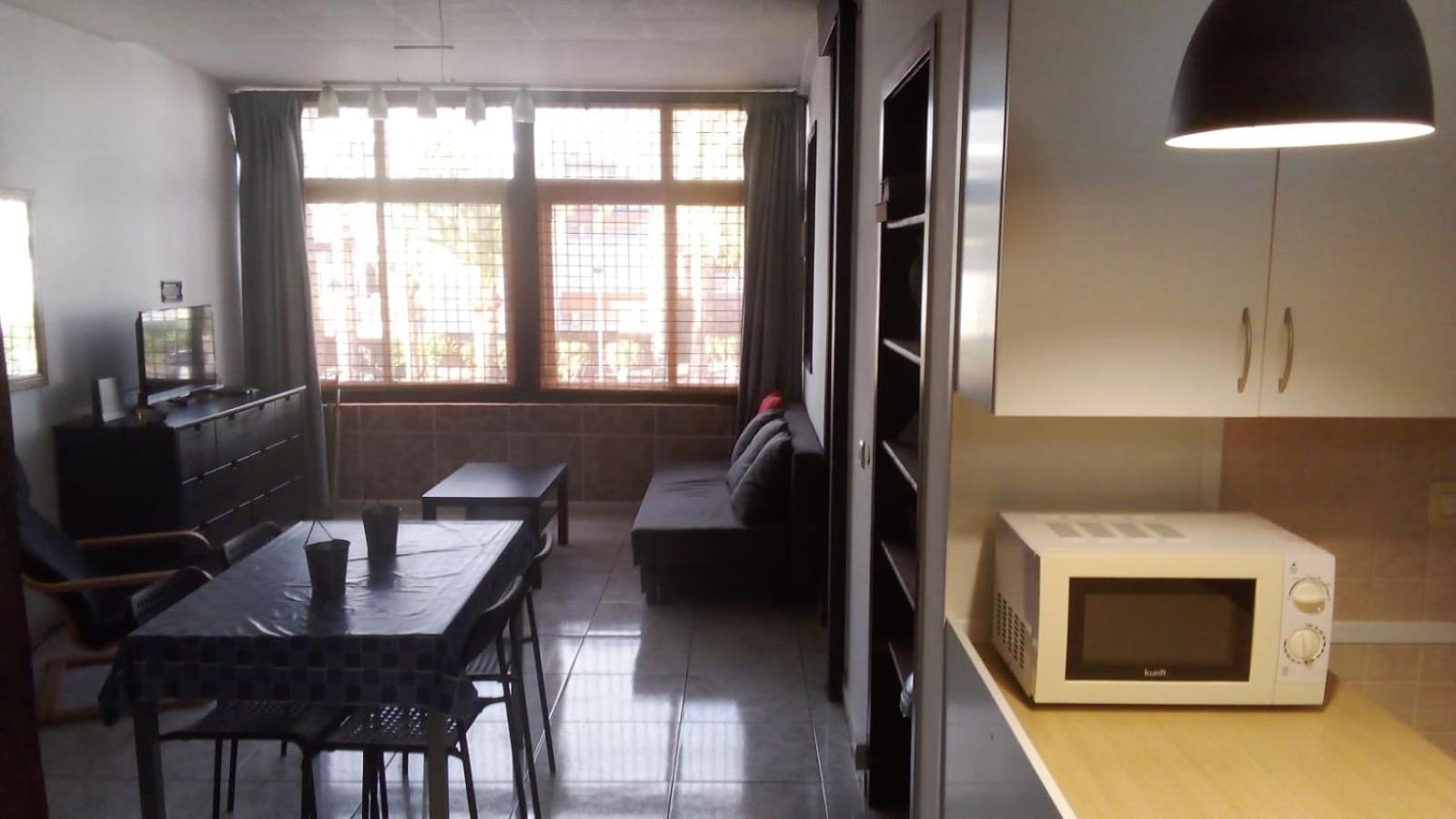 Primavera Appartement Tot 7 Personen Ideaal Voor Backpackers อาโรนา ภายนอก รูปภาพ