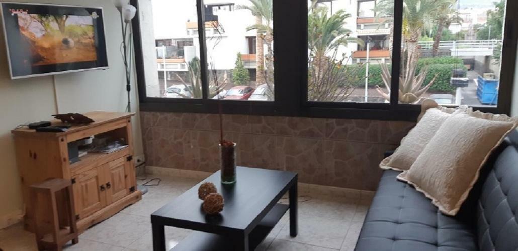 Primavera Appartement Tot 7 Personen Ideaal Voor Backpackers อาโรนา ภายนอก รูปภาพ