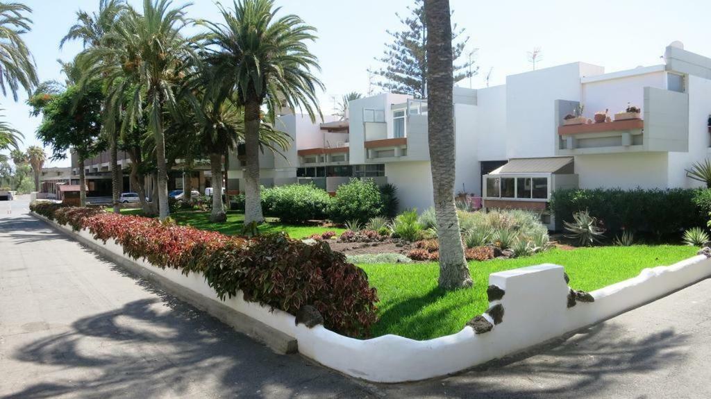 Primavera Appartement Tot 7 Personen Ideaal Voor Backpackers อาโรนา ภายนอก รูปภาพ